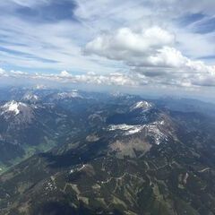 Flugwegposition um 12:27:52: Aufgenommen in der Nähe von Gaishorn am See, Österreich in 3028 Meter